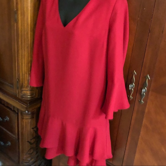 CeCe size 6 Red Layered Dress Bell Sleeve - Picture 2 of 10